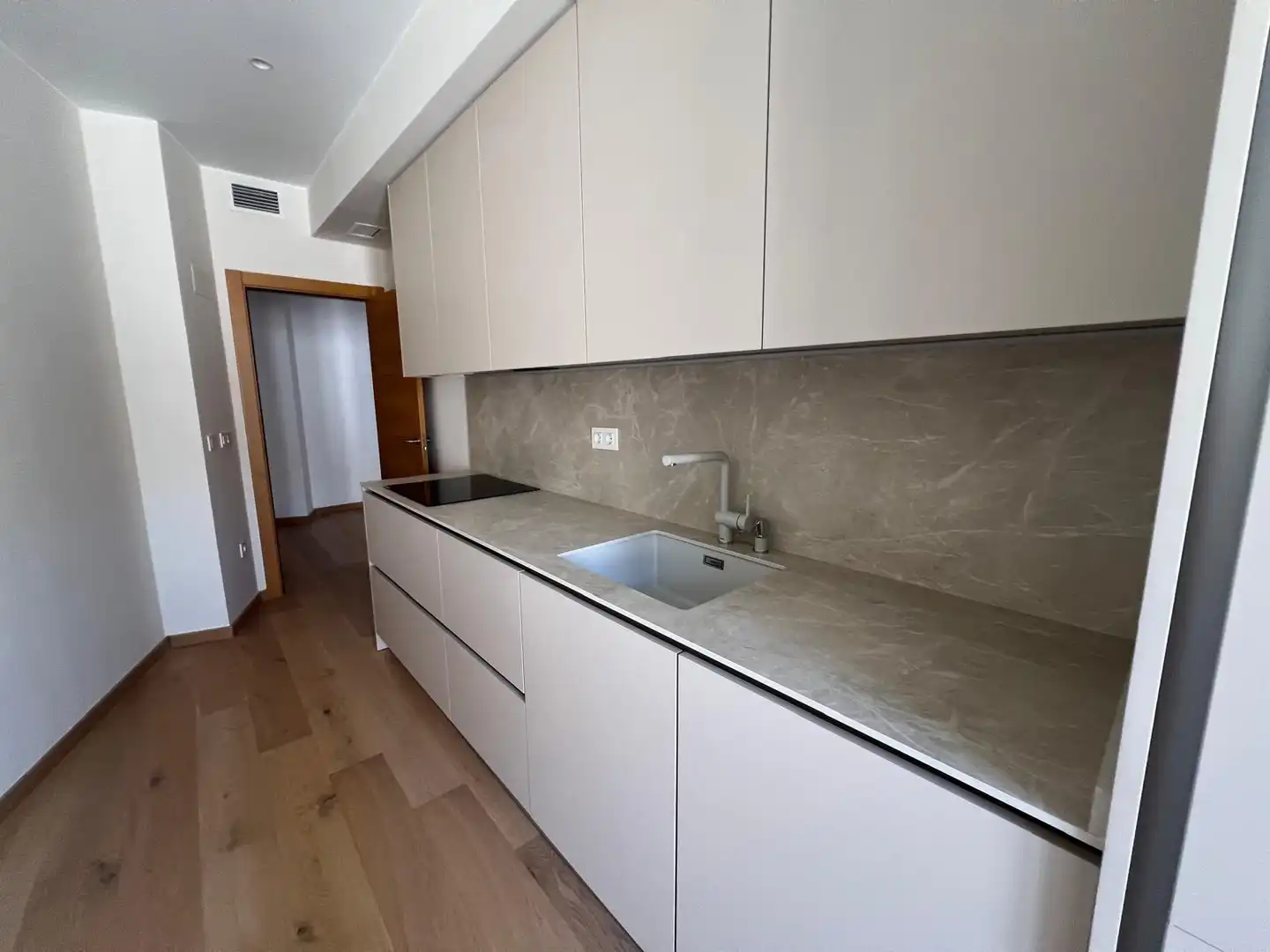 Cuina de Pis en venda en Zaragoza amb Aire condicionat, Calefacció i Parquet