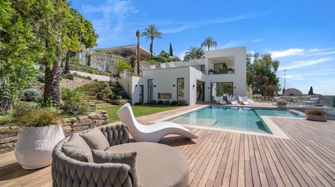 Lujosa villa con vistas al mar y piscina