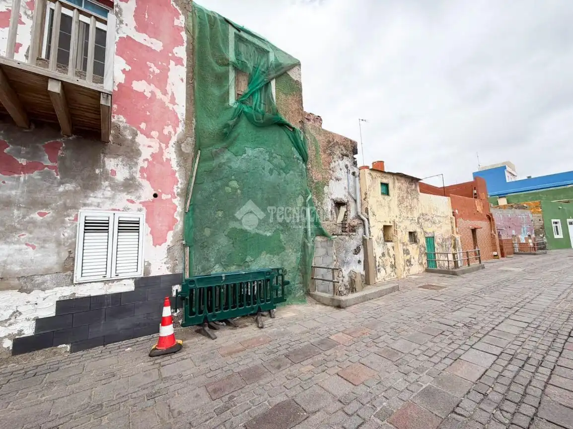 Vista exterior de Casa adosada en venda en Las Palmas de Gran Canaria