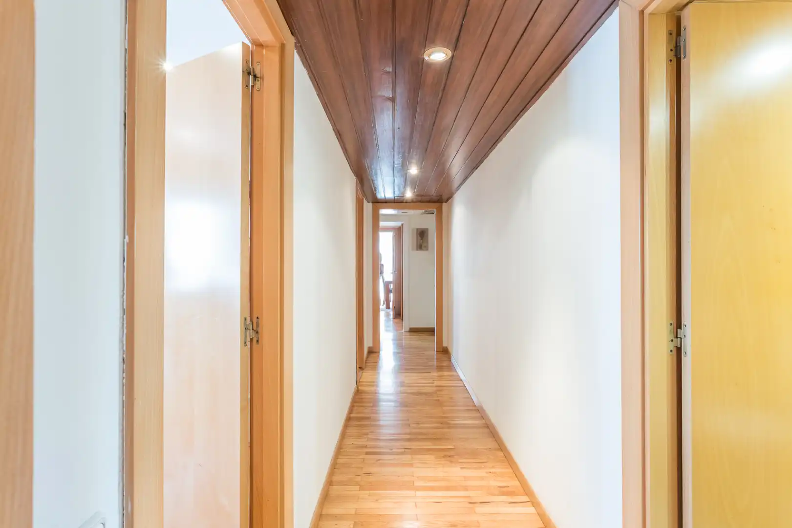 Wohnung zum Verkauf in Barcelona mit Klimaanlage, Heizung und Parkett