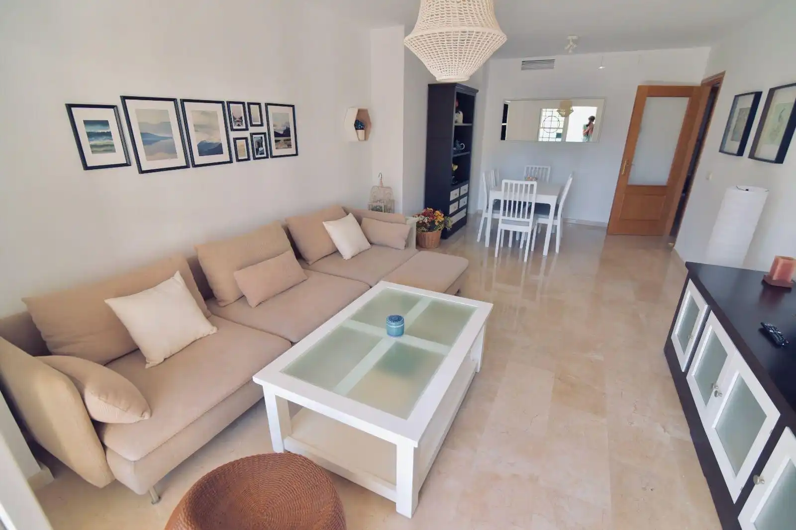 Sala de estar de Planta baja en venta en Vélez-Málaga con Aire acondicionado, Jardín privado y Terraza