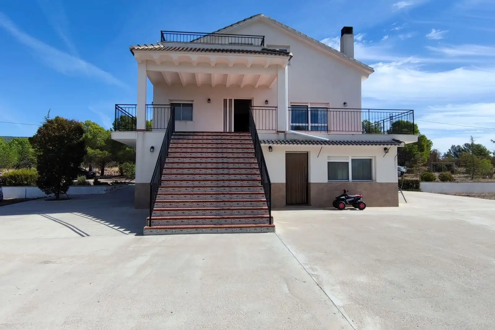 House with terrace for sale in Onil, imagen 2
