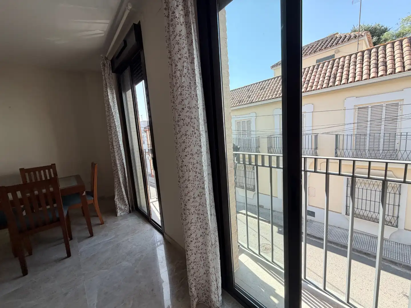 Terrasse von Wohnungen zum Verkauf in Castilleja de la Cuesta mit Klimaanlage und Balkon