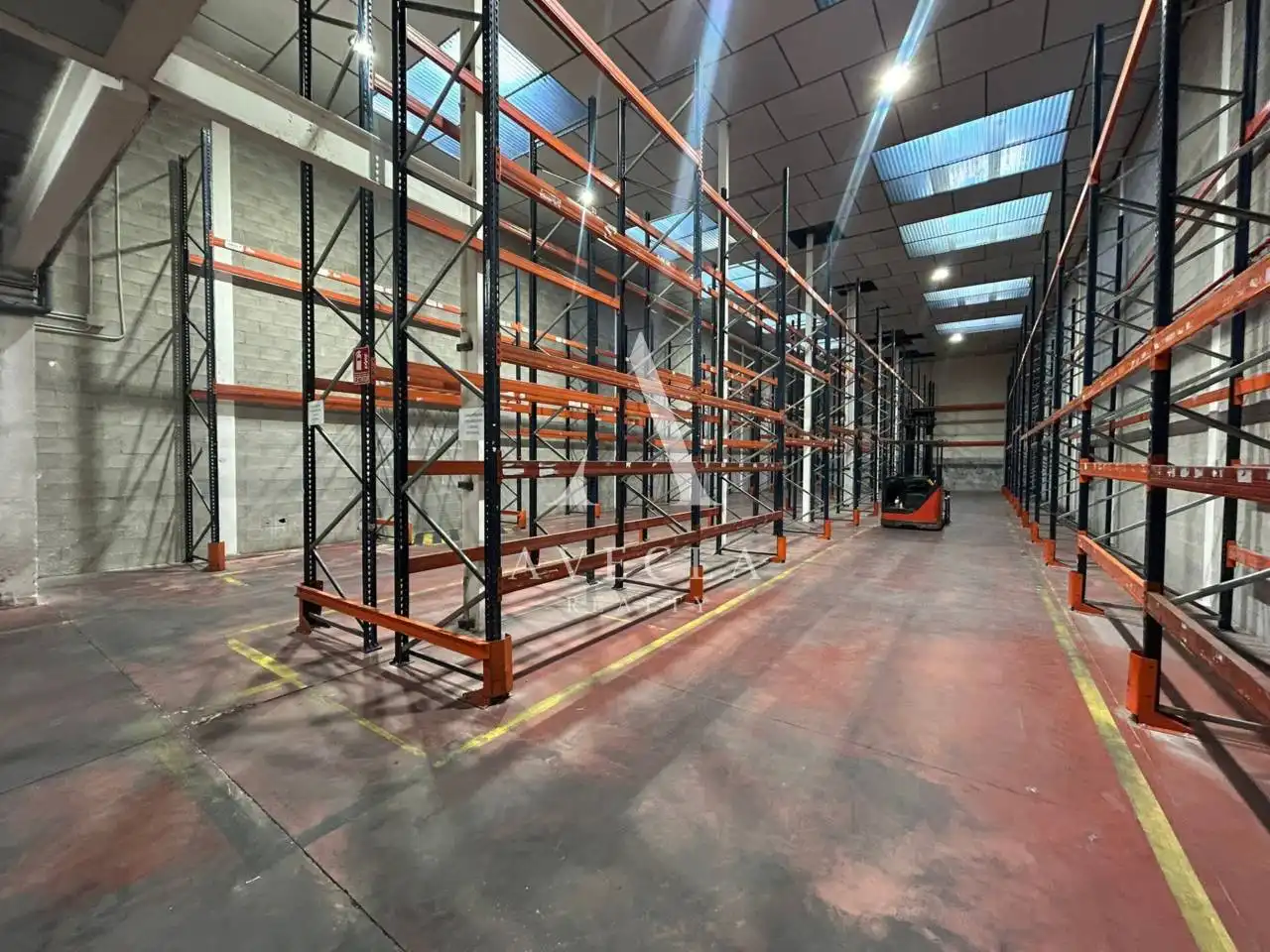 Fabrikhallen zur Miete in Viladecavalls