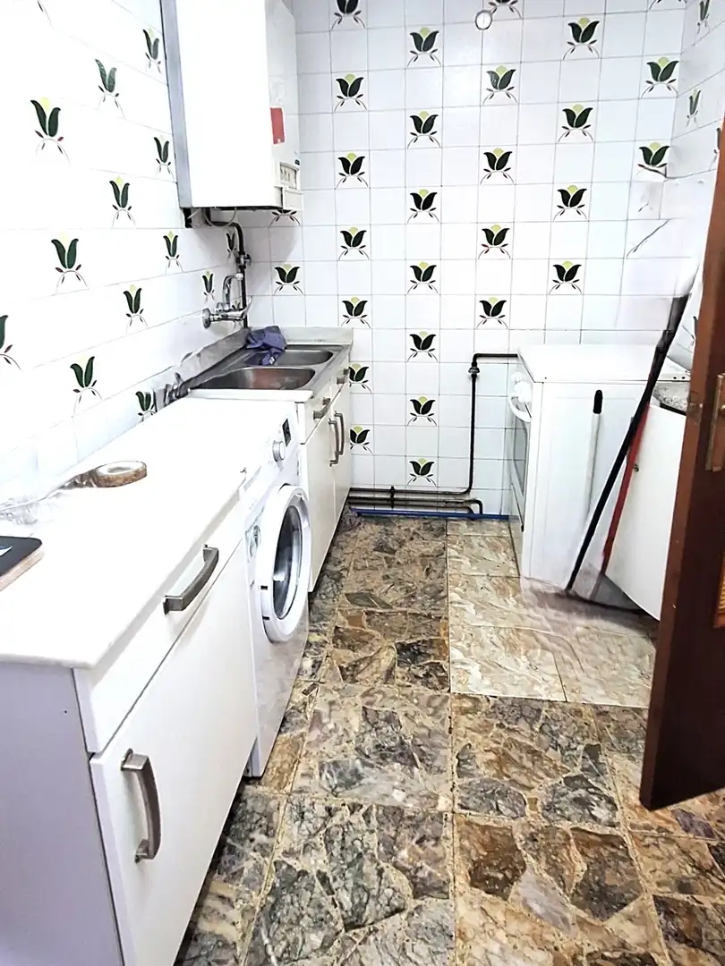Kitchen of Houses for sale in Aguilar de Campoo  with Balcony