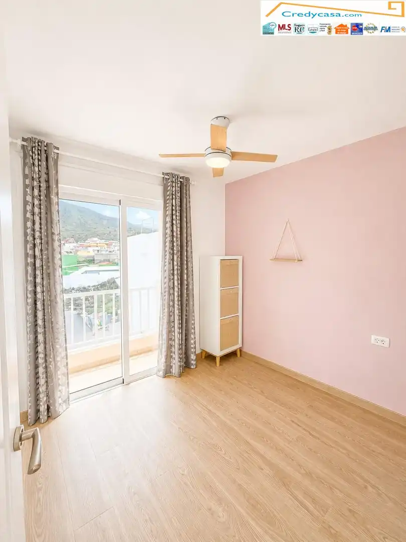 Habitación de Piso en venta en Santiago del Teide con Terraza, Trastero y Amueblado