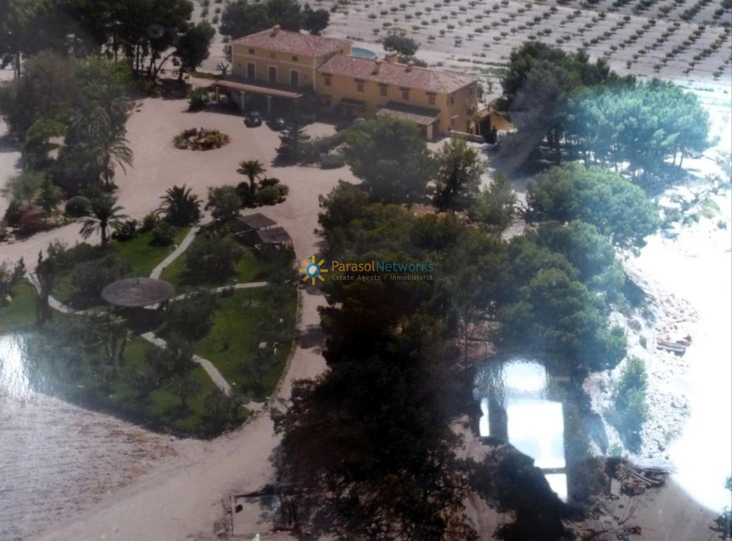 Country house for sale in Ontinyent  with Air Conditioner, Heating and Private garden