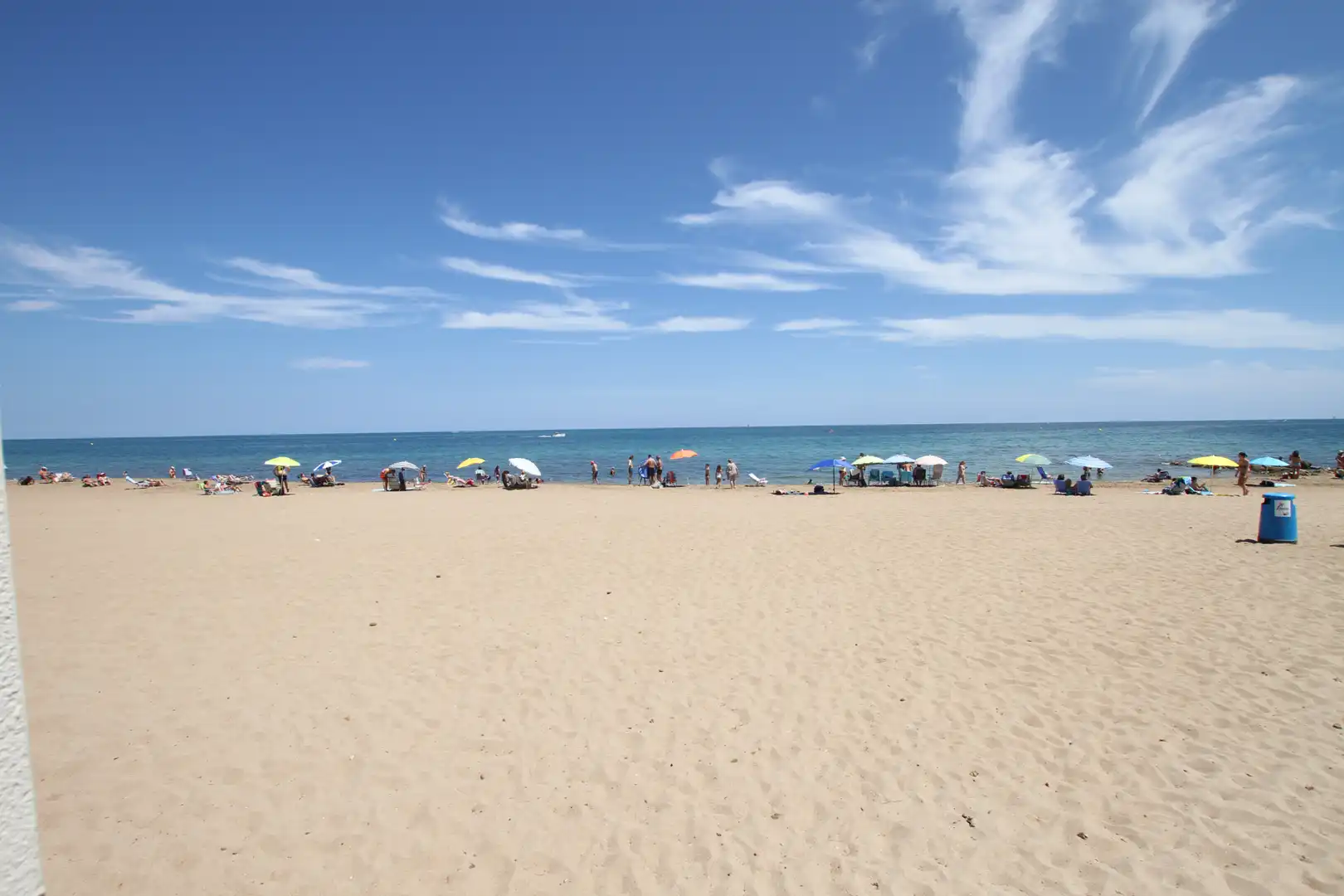 Vista exterior de Apartamento de alquiler en Dénia con Aire acondicionado, Terraza y Amueblado