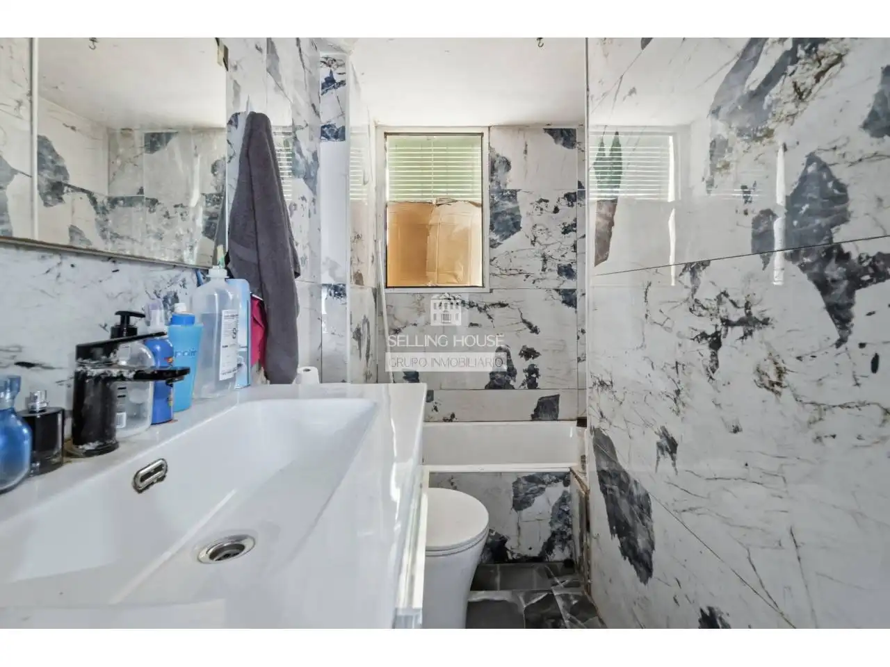Baño de Piso en venta en Valencia con Aire acondicionado