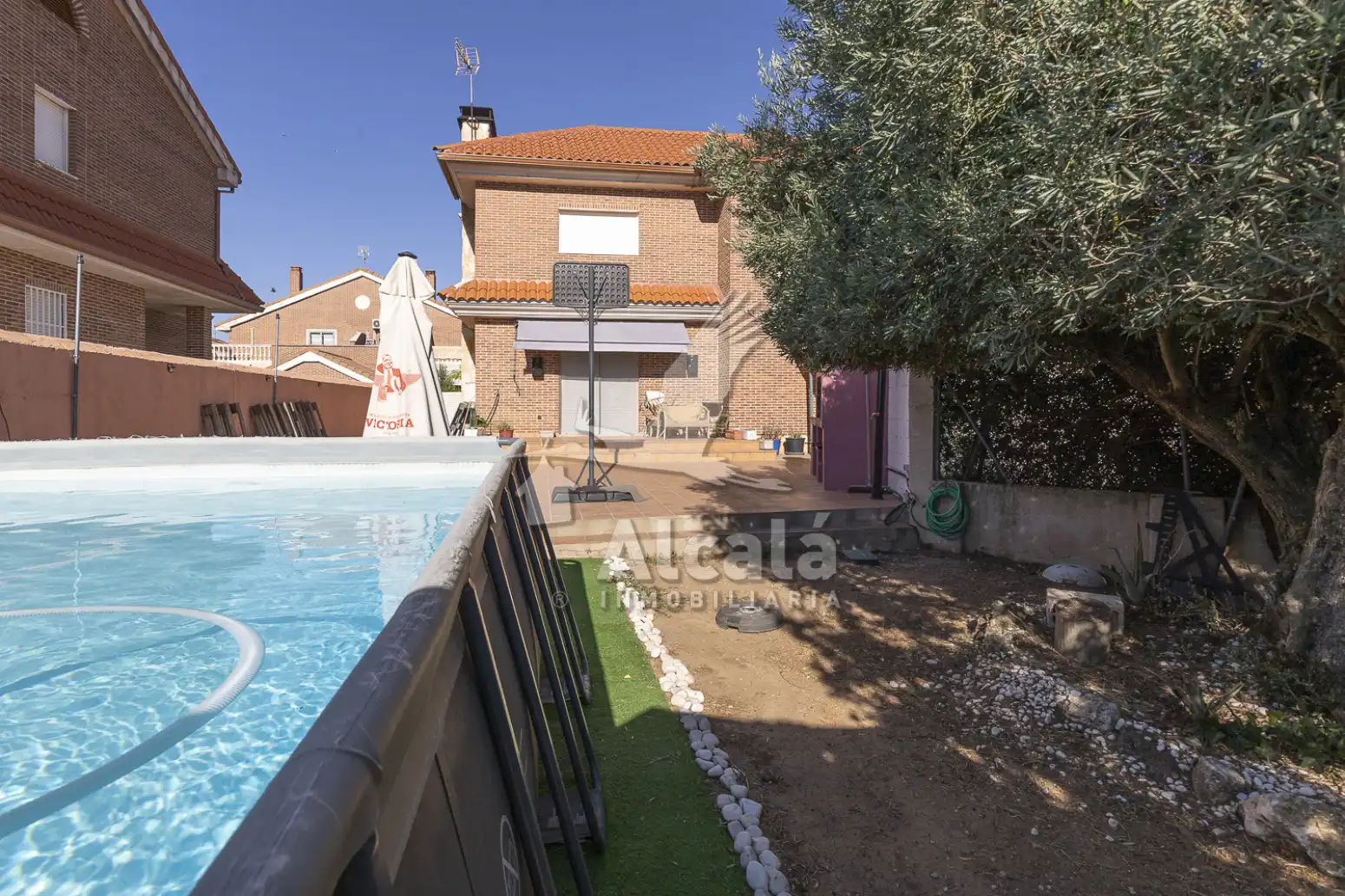Vista exterior de Casa o chalet en venta en Los Santos de la Humosa con Calefacción y Trastero