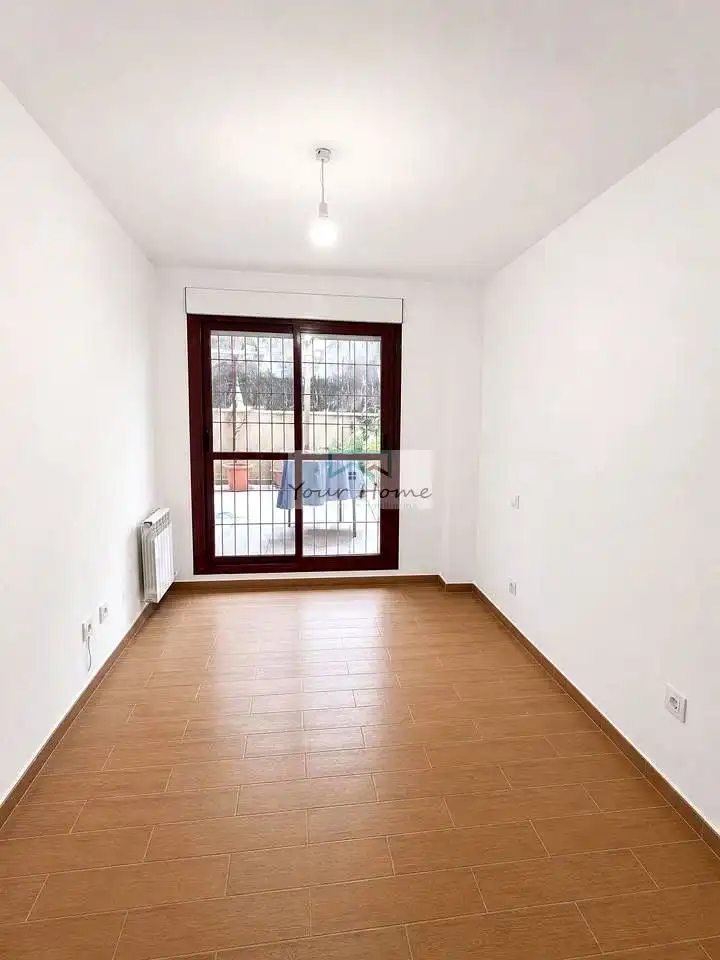 Bedroom of Ground floor for sale in Torrejón de Ardoz  with Air Conditioner, Heating and Terrace