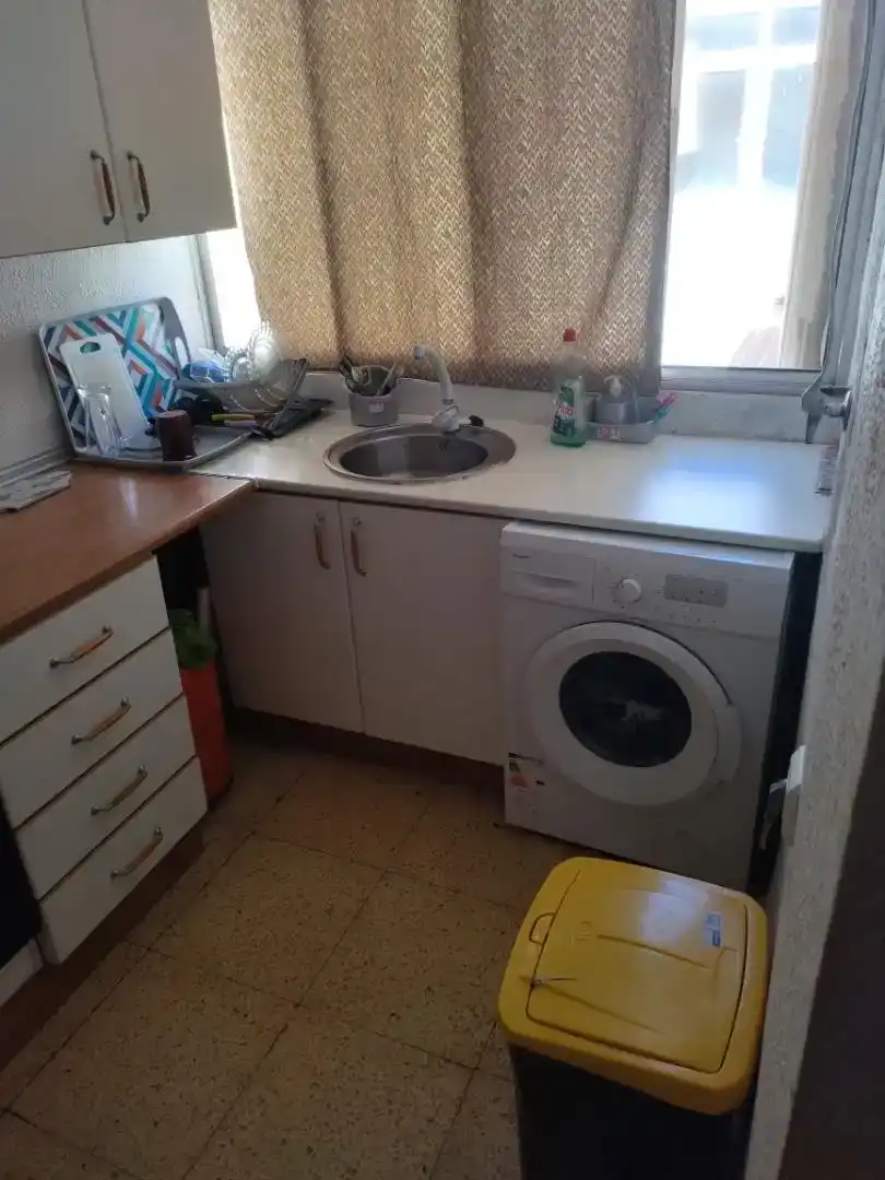 Cuina de Pis per a compartir en Motril amb Moblat, Rentadora i Internet