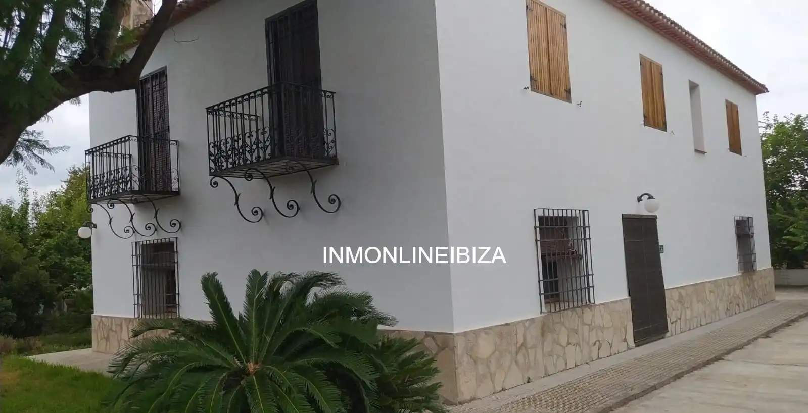 Vista exterior de Casa o xalet en venda en Dénia amb Jardí privat