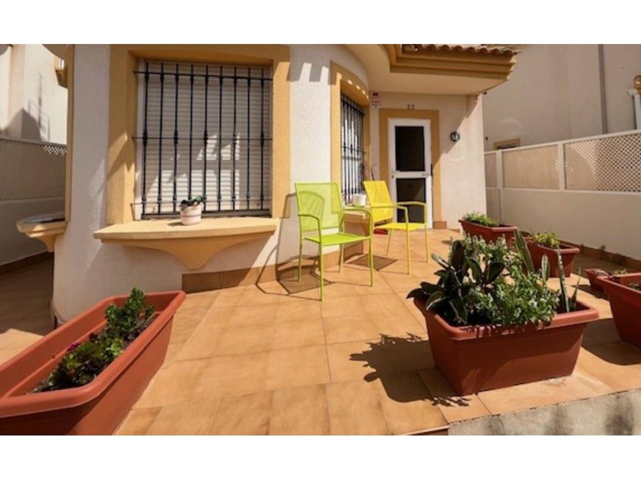 Terrassa de Casa o xalet en venda en Cartagena amb Aire condicionat, Jardí privat i Piscina comunitària