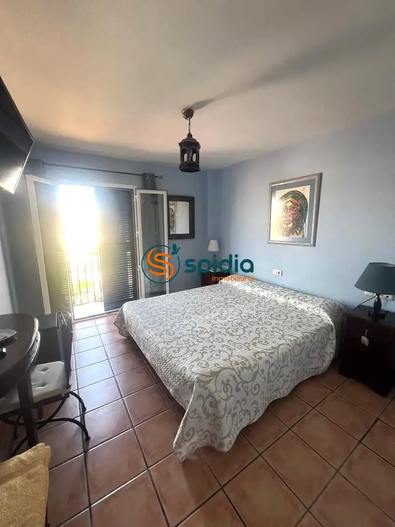 Habitación de Edificio en venta en Águilas