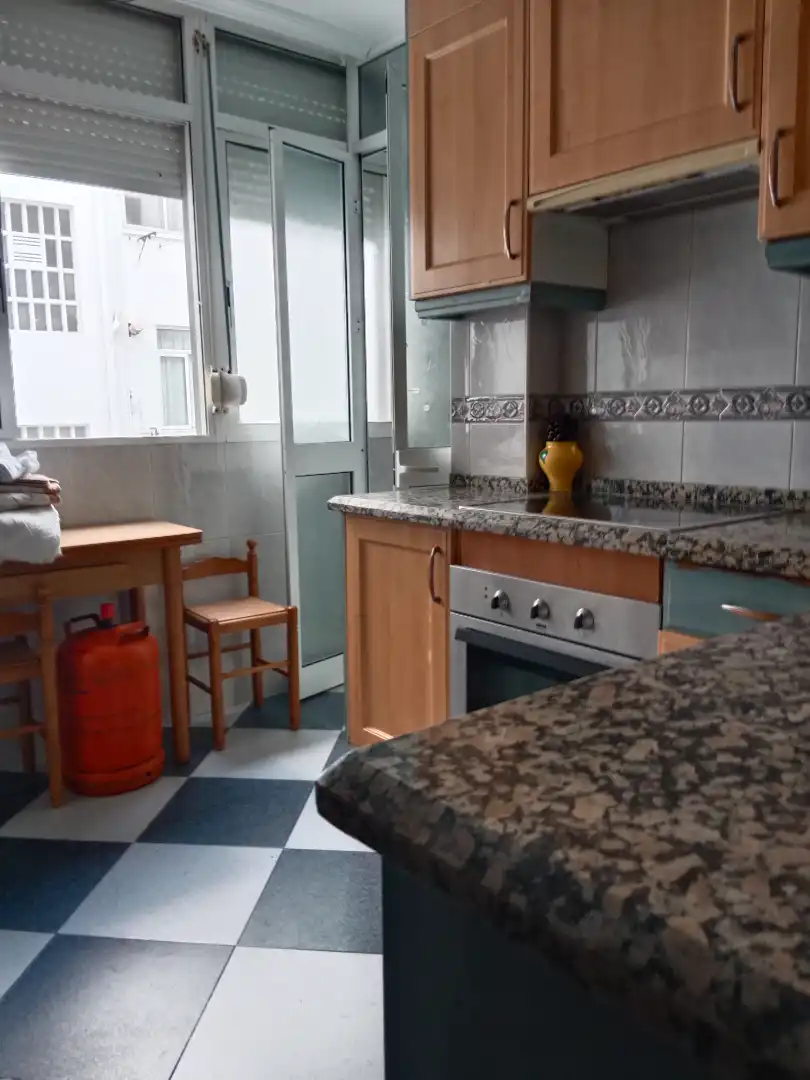 Kitchen of Flat for rent in Sevilla  with Air Conditioner, Heating and Furnished