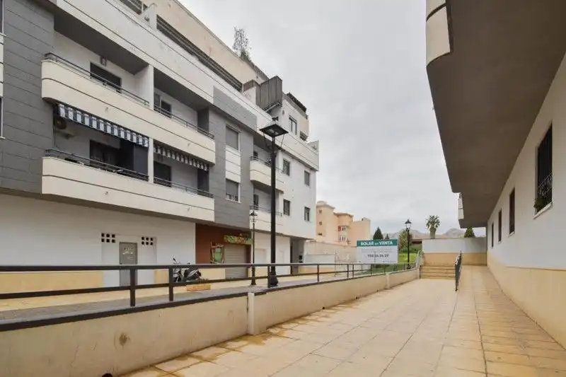 Vista exterior de Piso en venta en Atarfe con Aire acondicionado