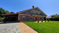 Exterior view of House or chalet for sale in Bárcena de Cicero  with Heating, Parquet flooring and Balcony