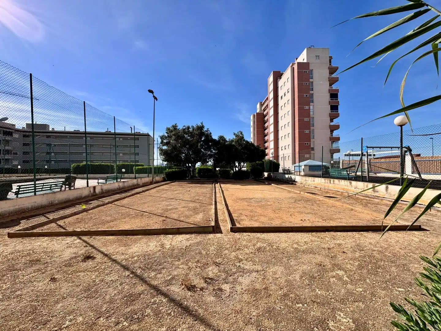 Parking of Flat for rent in Guardamar del Segura  with Air Conditioner, Heating and Furnished