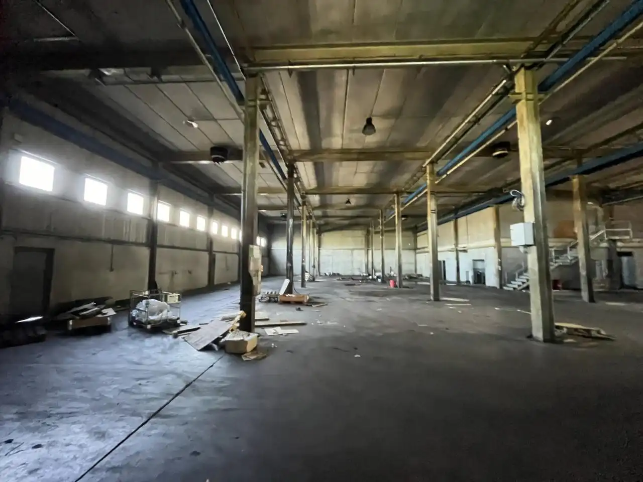 Nave industrial en venta en Manlleu con Alarma
