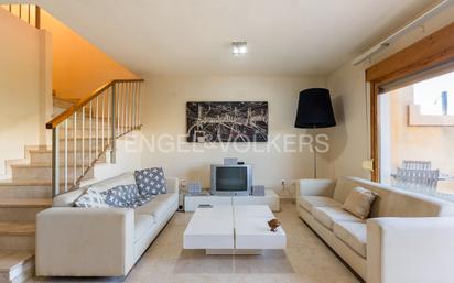 Living room of House or chalet for sale in Chiva  with Air Conditioner, Heating and Terrace