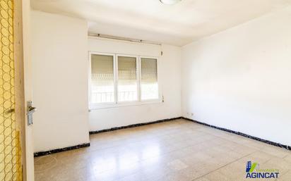 Bedroom of Flat for sale in Sabadell