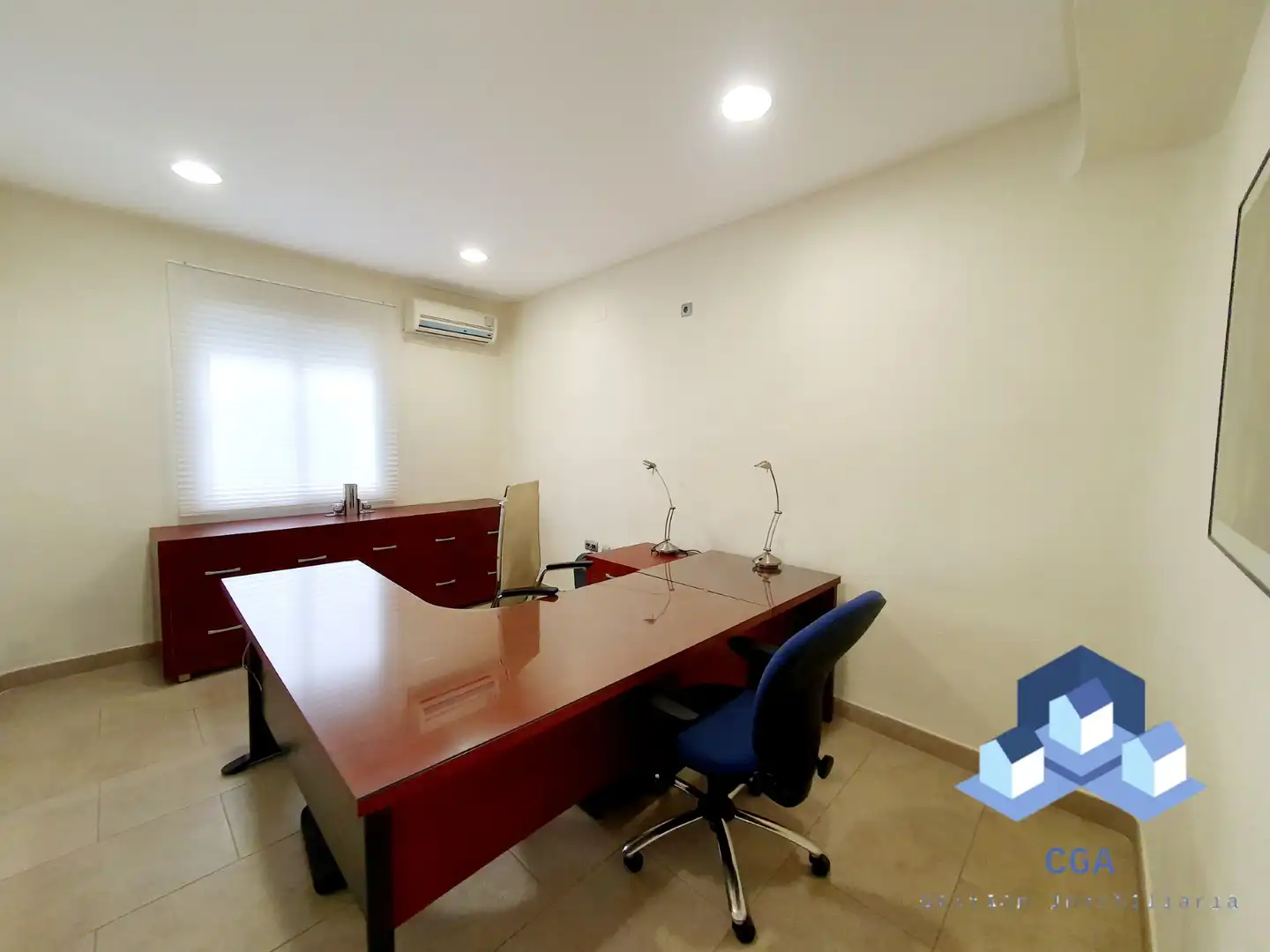 Büro zur Miete in Lorca mit Klimaanlage, Möbliert und Internet