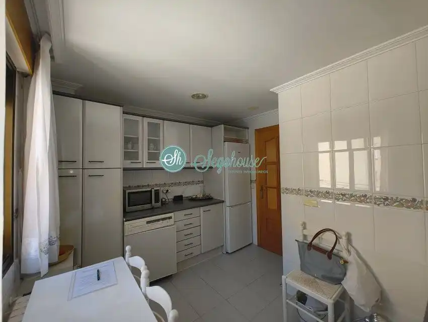 Cocina de Piso de alquiler en Segovia con Calefacción y Parquet