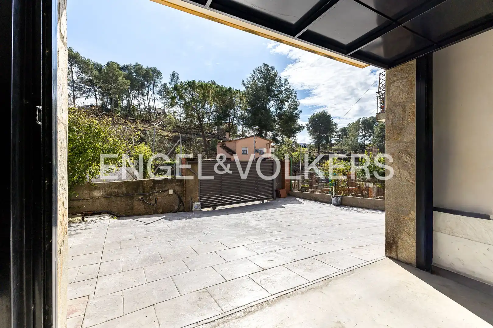 Terrassa de Casa o xalet en venda en Rubí amb Calefacció, Jardí privat i Parquet