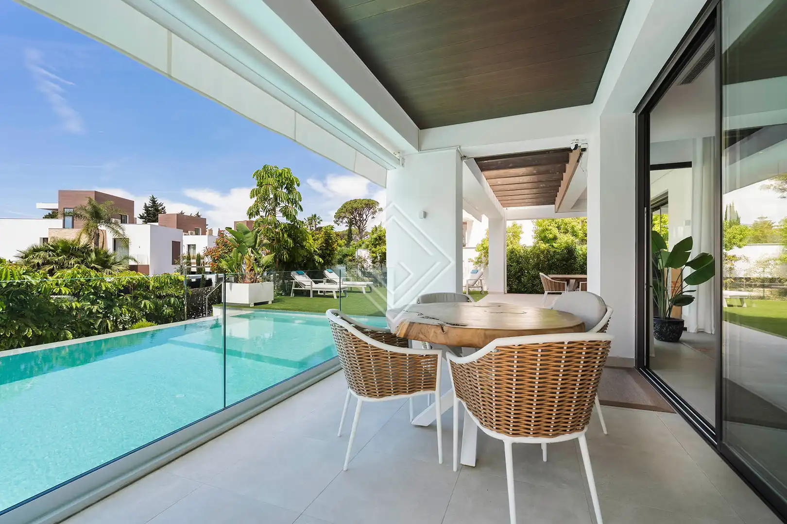 Chalet con piscina en venta en Marbella Centro, imagen 8