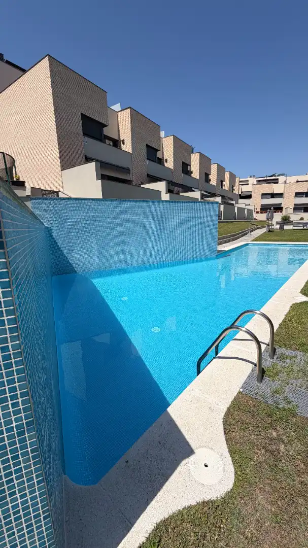Piscina de Casa o xalet en venda en Torredembarra amb Aire condicionat, Calefacció i Terrassa
