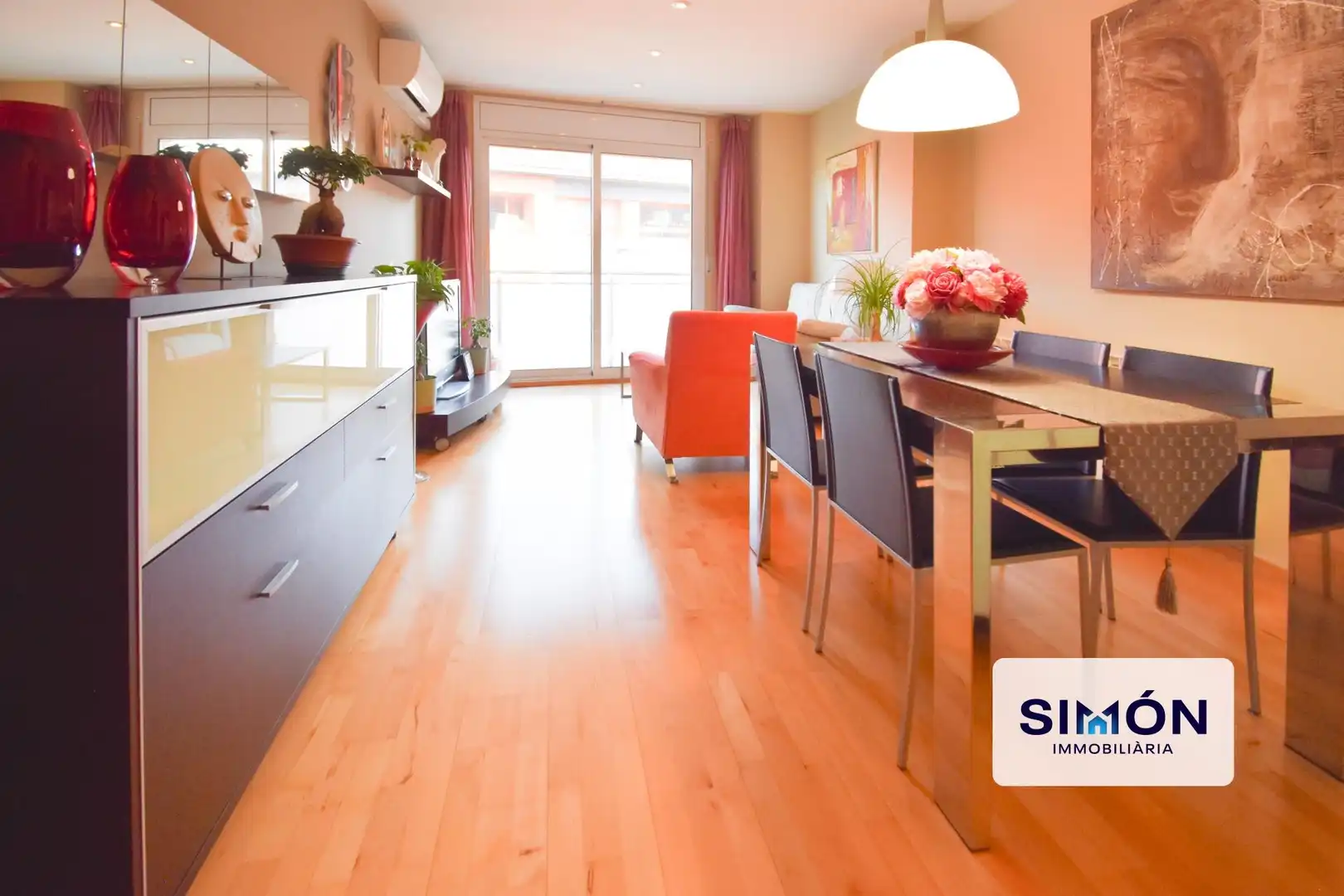 Living room of Flat for sale in Manresa  with Air Conditioner, Heating and Storage room