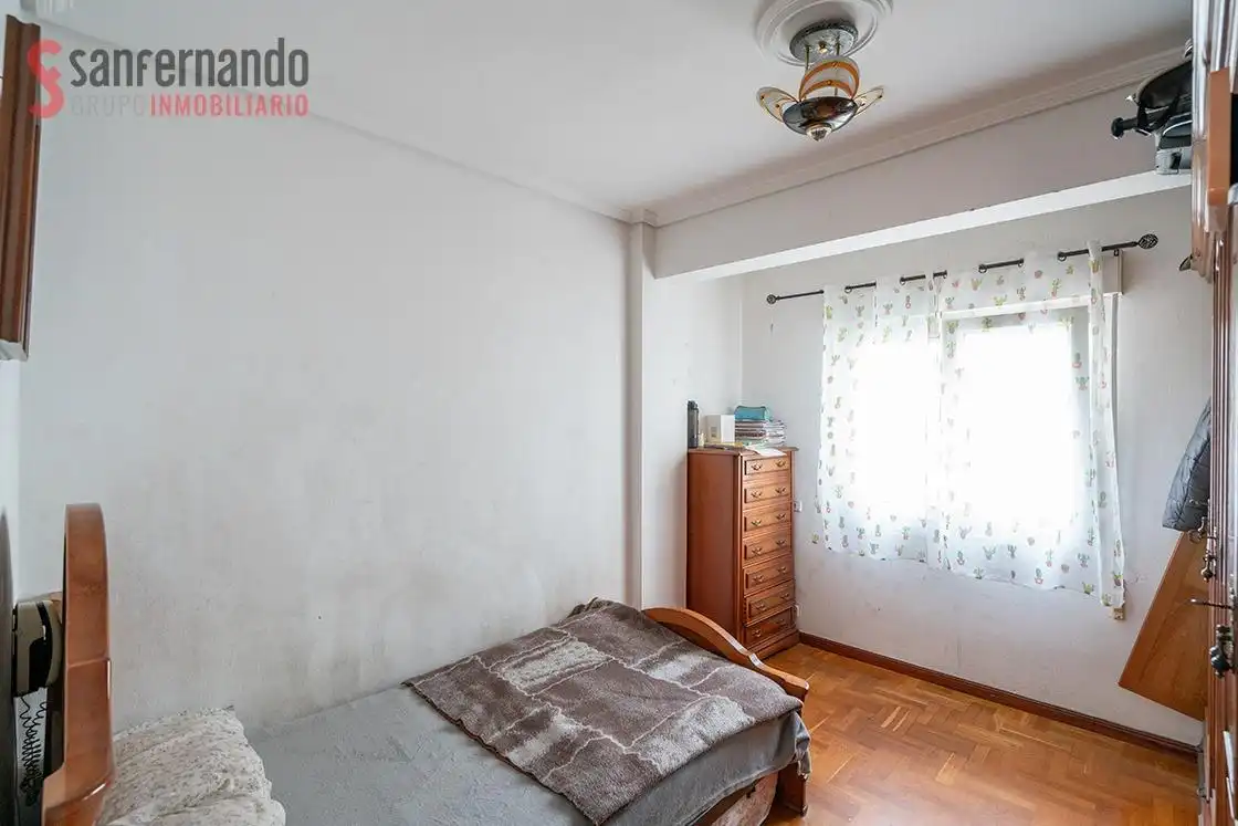 Habitación de Piso en venta en Santander con Parquet