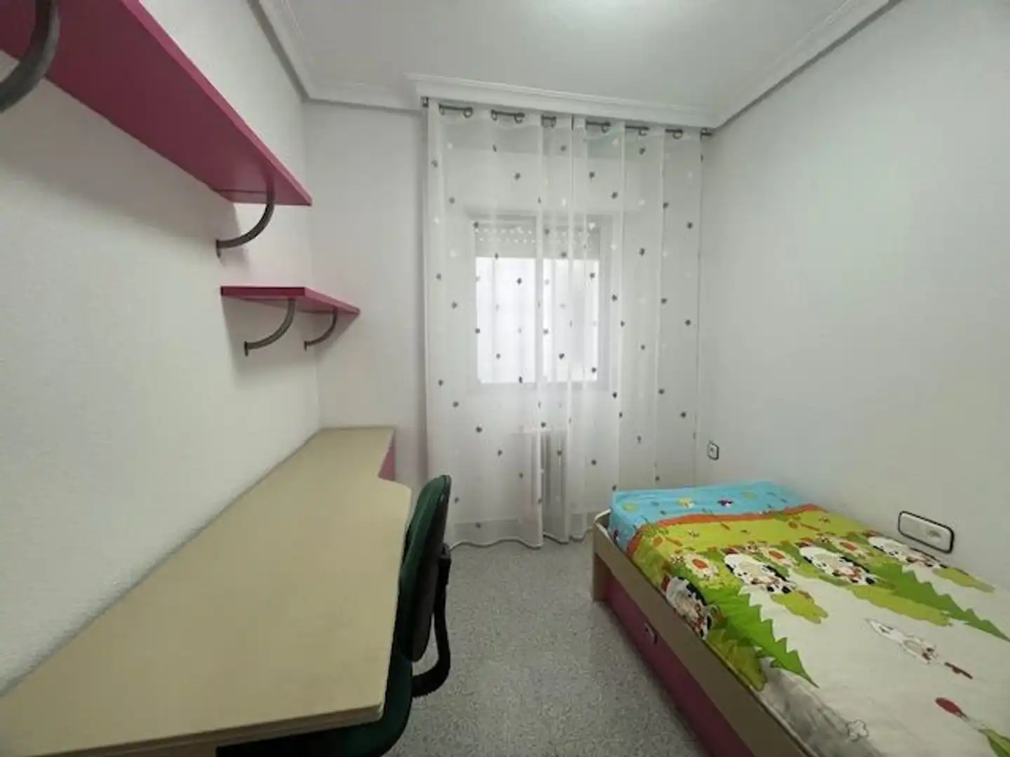 Flat with lift to rent in Avenida Primero de Mayo 94, imagen 30