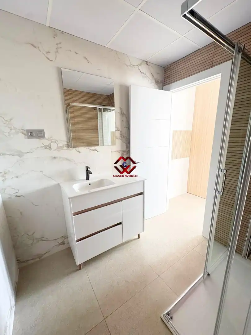Badezimmer von Erdgeschoss zum Verkauf in Mazarrón mit Möbliert