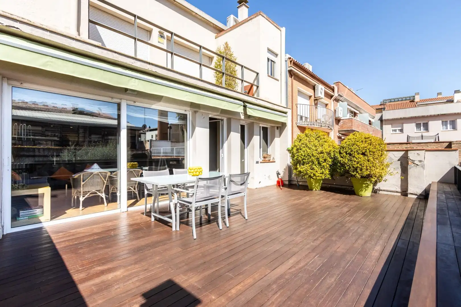 Terraza de Casa adosada en venta en Sabadell con Piscina comunitaria