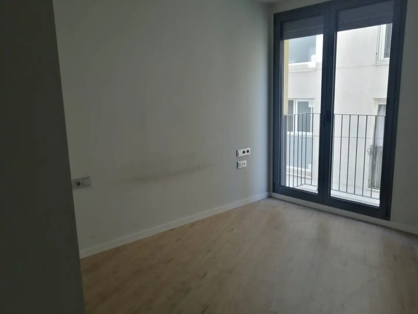 Piso de alquiler en Martorell con Parquet, Horno y Balcón