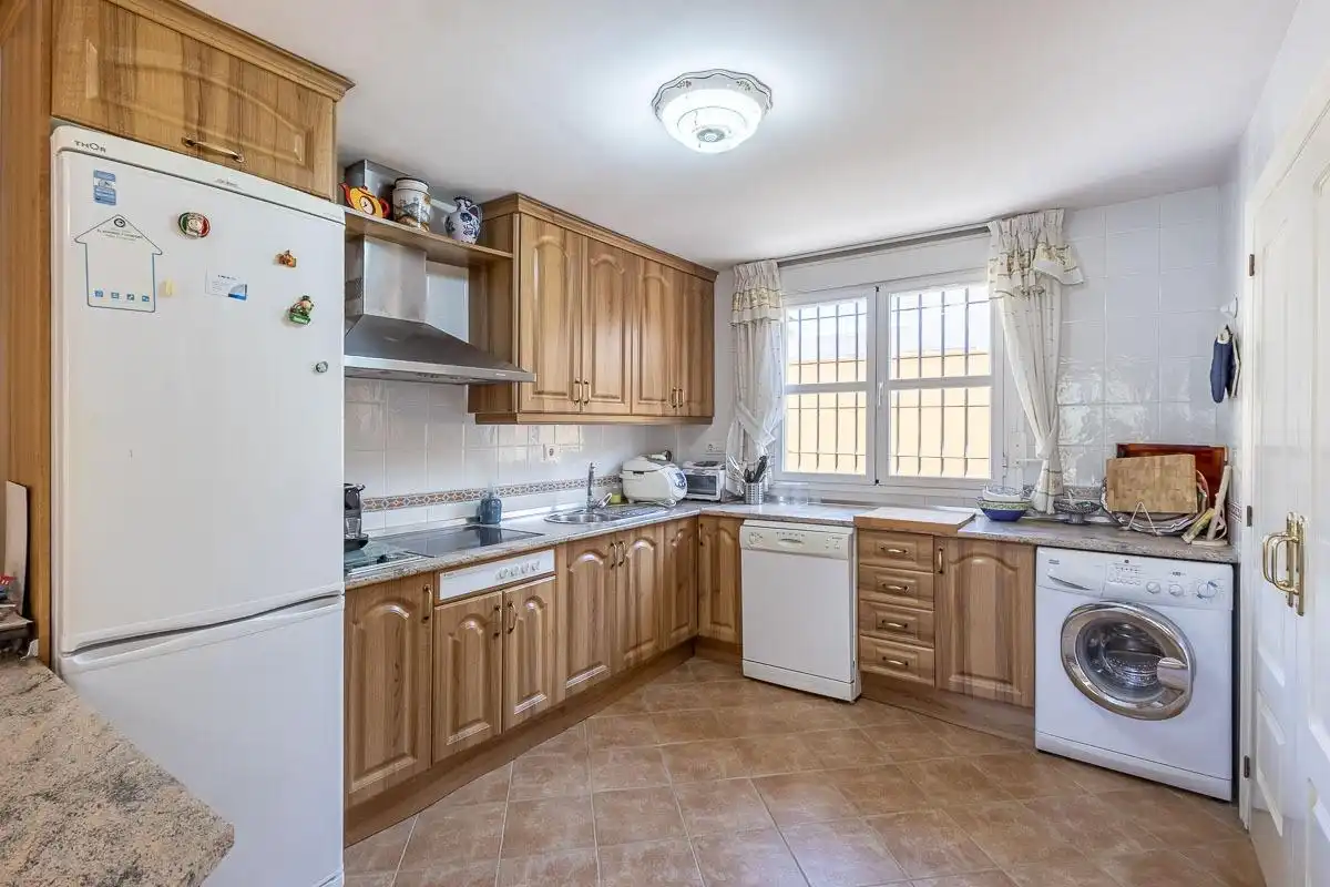 Cocina de Casa o chalet en venta en Albolote con Calefacción, Jardín privado y Terraza