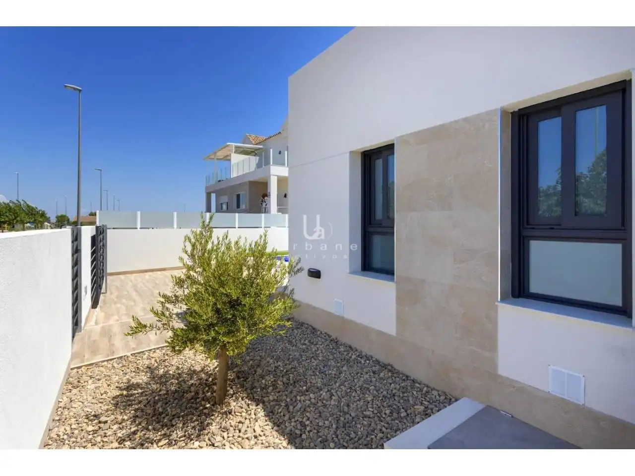 Chalet con piscina en venta en Calle Manuel de Falla, imagen 6