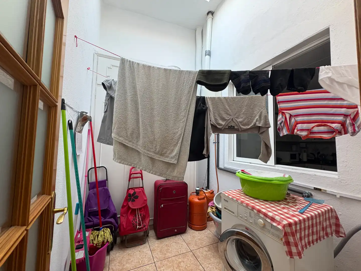 Einfamilien-Reihenhaus zum Verkauf in Roses mit Klimaanlage, Heizung und Terrasse
