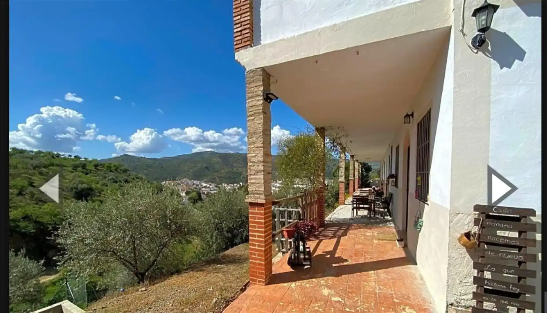 Vista exterior de Finca rústica en venda en Riogordo amb Piscina