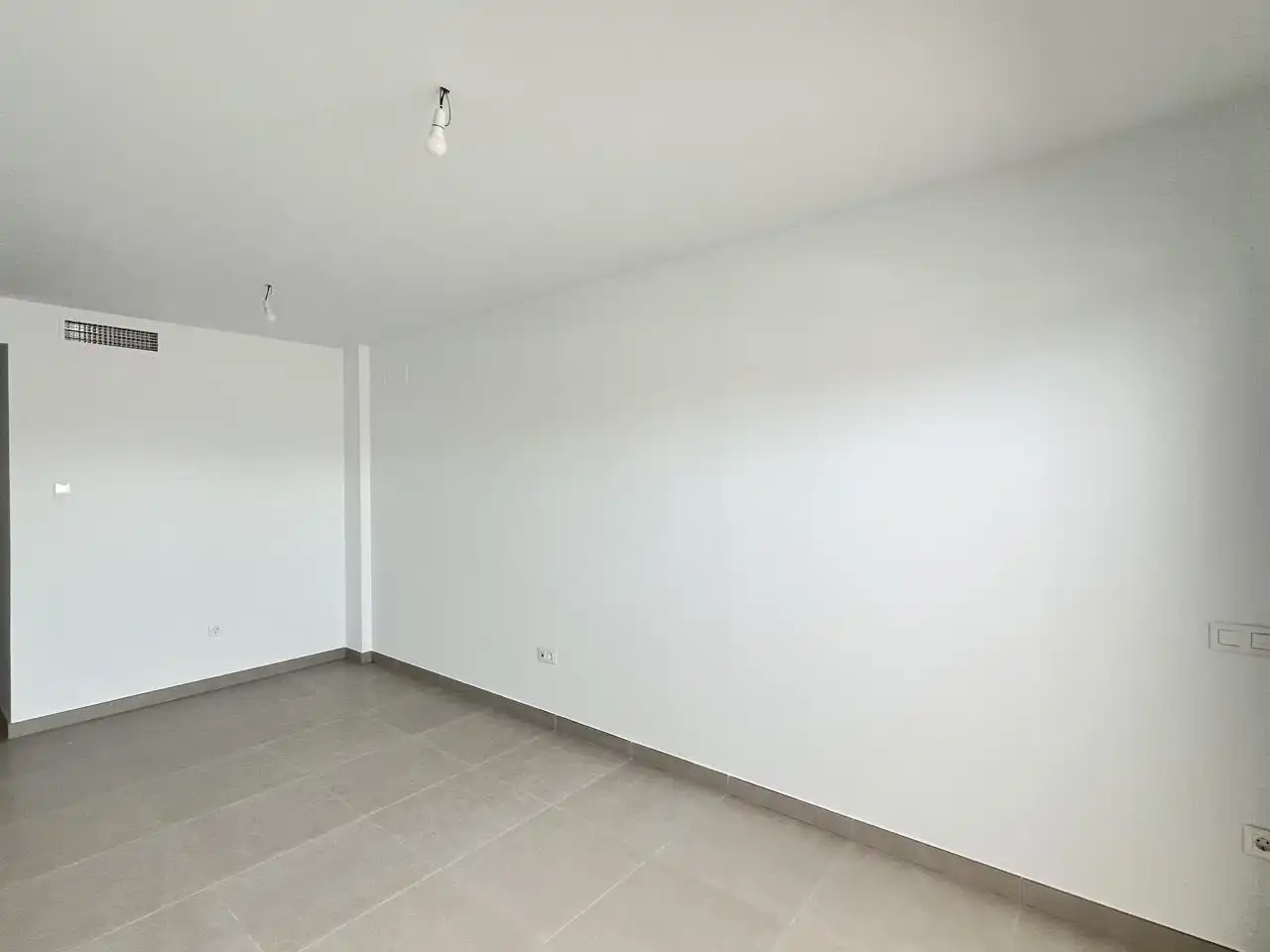 Ground floor for rent in Mijas  with Terrace and Community pool