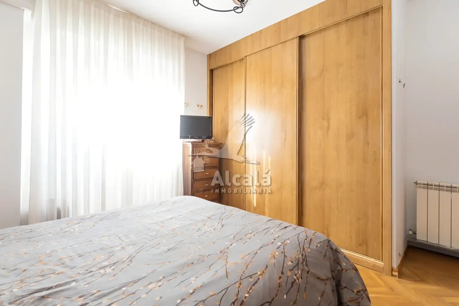 Bedroom of Flat for sale in Alcalá de Henares  with Air Conditioner, Heating and Private garden