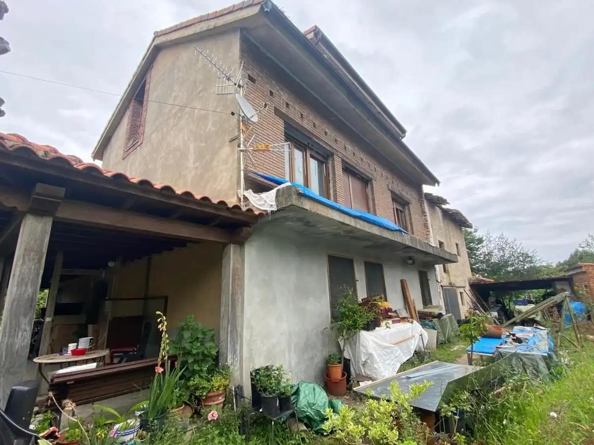 Casa con jardín en venta en Pría - Nueva-Hontoria - Naves, imagen 4