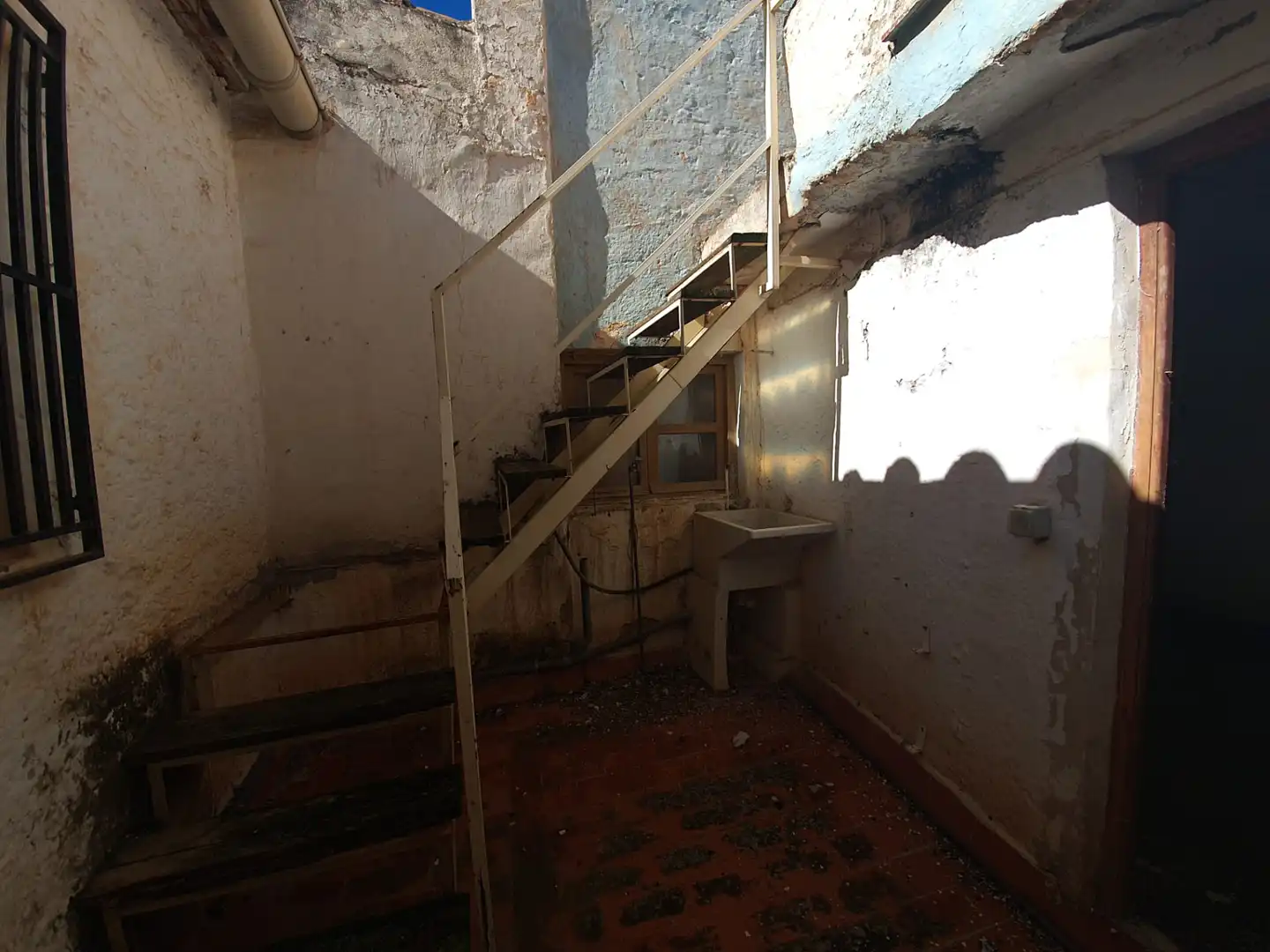 Casa adosada en venda en Baza