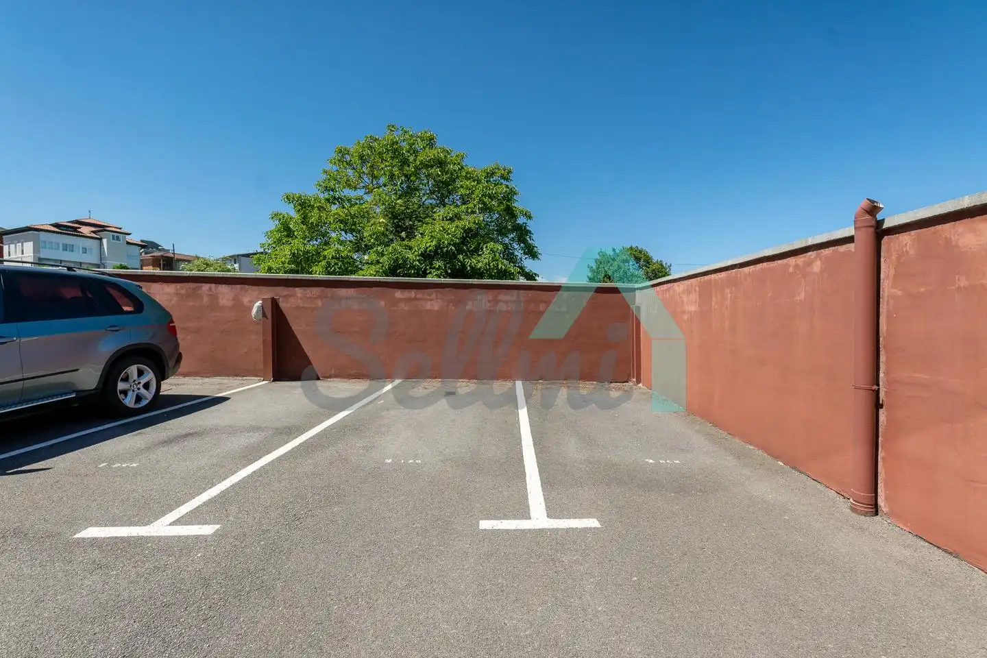 Parking de Piso en venta en Avilés con Calefacción, Parquet y Trastero
