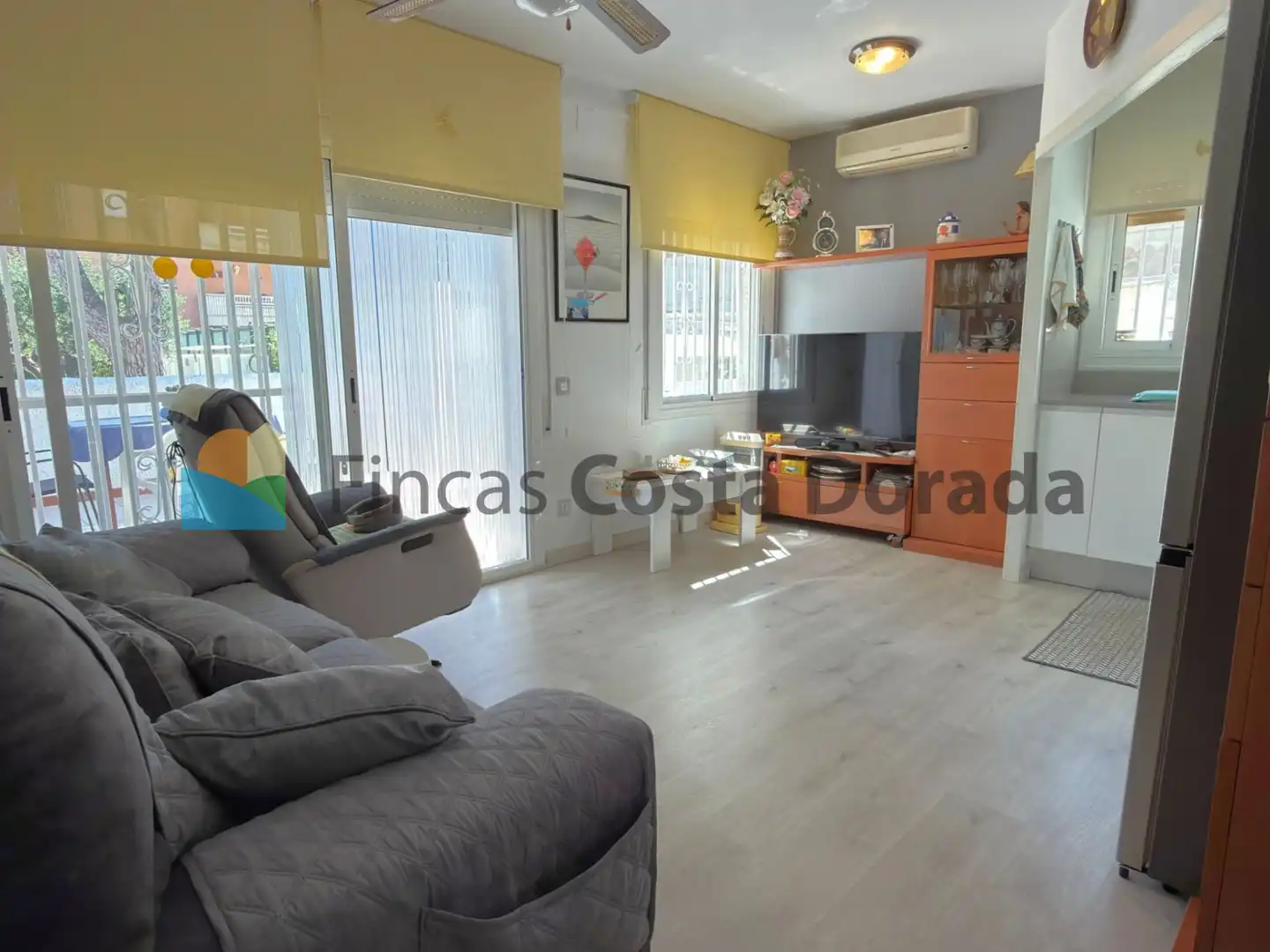 Sala de estar de Apartamento en venta en Cubelles con Aire acondicionado, Jardín privado y Parquet
