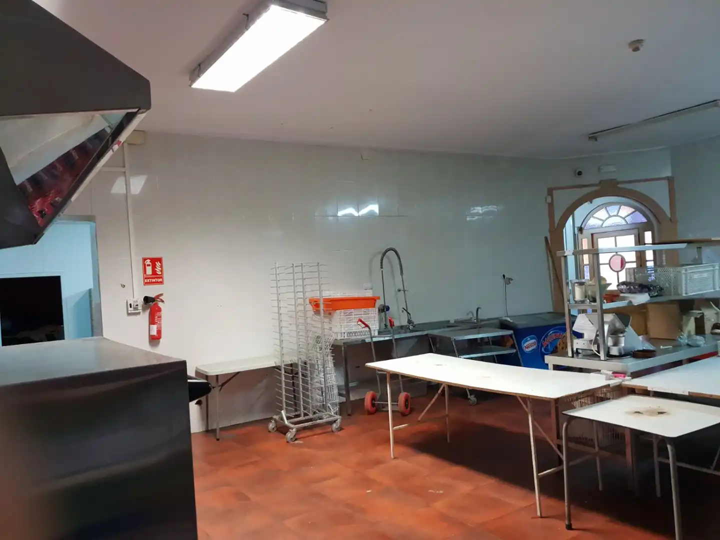 Cocina de Finca rústica en venta en La Algaba
