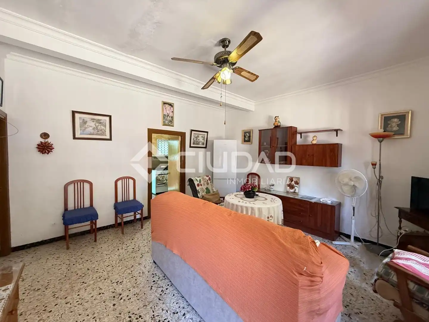 Sala d'estar de Casa o xalet en venda en Chipiona amb Aire condicionat