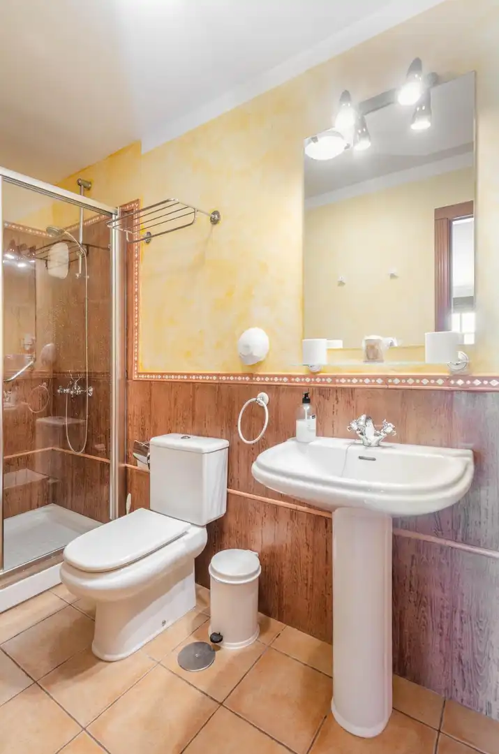 Baño de Edificio en venta en Parres, Asturias